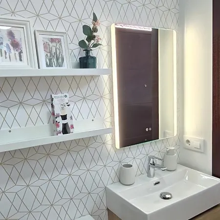 Empedrada Four Eight Jerez de la Frontera